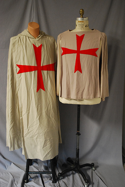Rustic cotton tunic with red gothic cross