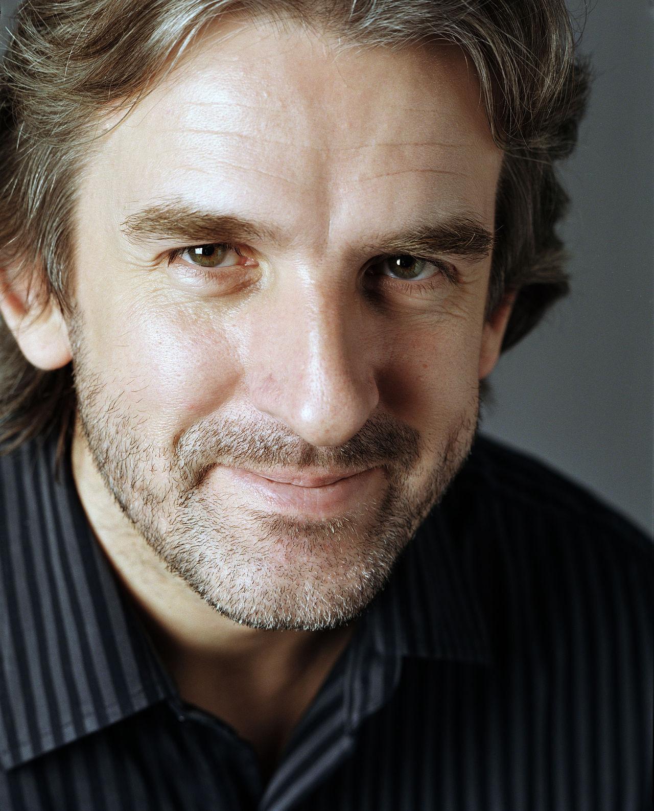 close-up of Barry Douglas with soft eyes and a closed-mouth smile